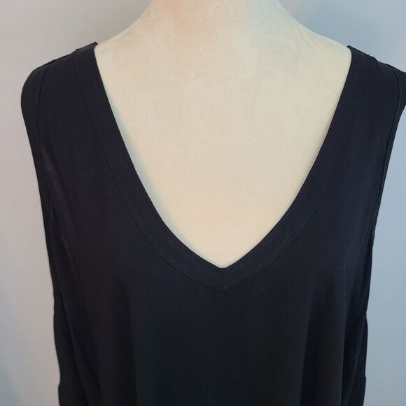 Torrid Challis Stitch Detail Tank Black Double V Back Reverse Pleat 6X Lagom - Picture 8 of 16